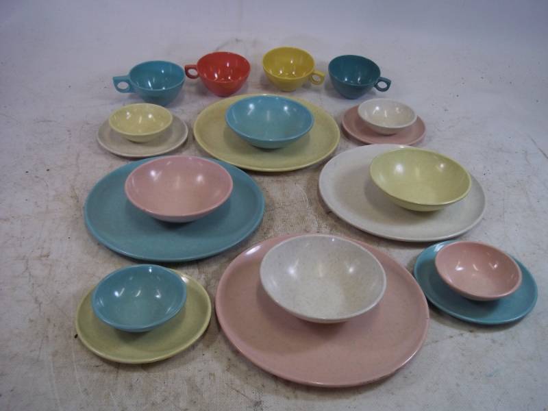 Vintage Melmac Imperialware Place setting for 4