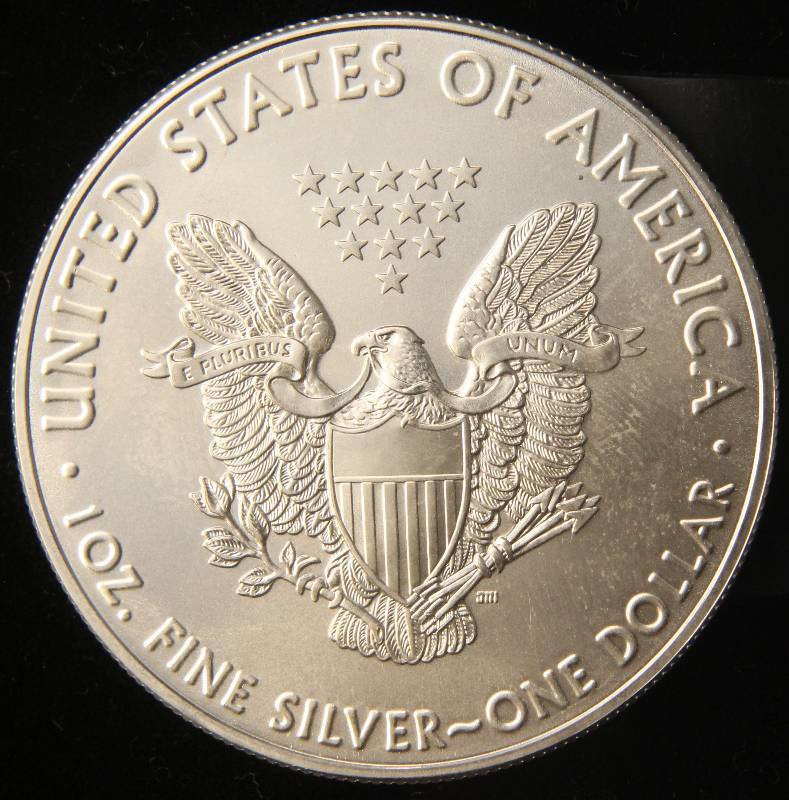 2017 AMERICAN SILVER EAGLE 1 TROY OZ. .999 FINE SILVER DOLLAR