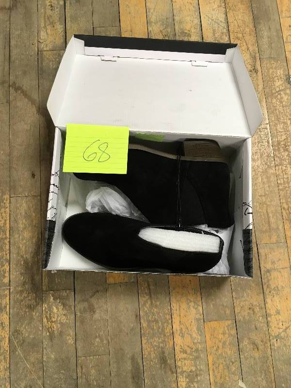 lot 68 image: Kensie Womens Kensie Garry Bootie new