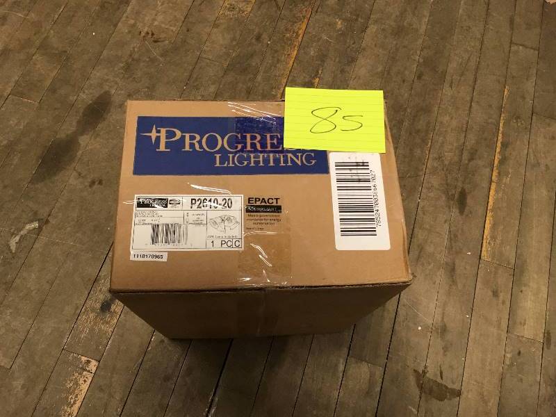 lot 85 image: Progress Lighting P2610 4 Light Medium Base Fitter Light Kit with Alabaster Shad