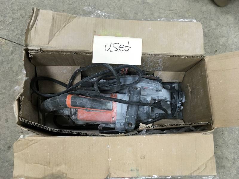 lot 106 image: Ridgid 7-14 in. Worm Drive Saw used in good working condition