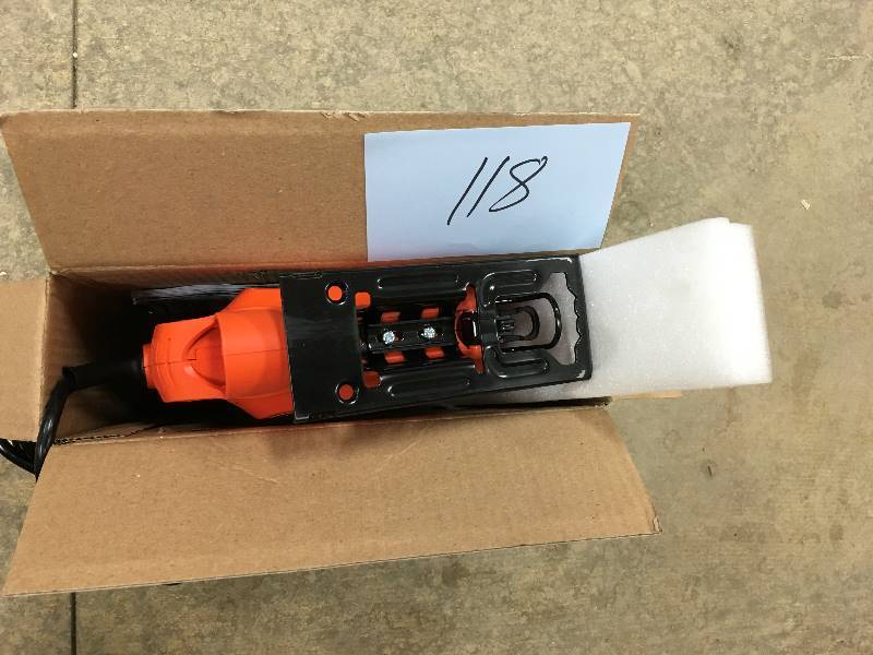 lot 118 image: Black & Decker Corded Jig Saw 4.5 Amp in like new condition