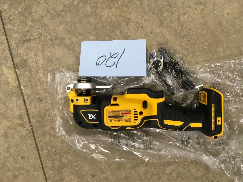 lot 120 image: DeWalt 20 Volt MAX XR Cordless Lithium-Ion Burshless Oscillating Multi-Tool (BARE TOOL) n like new condition