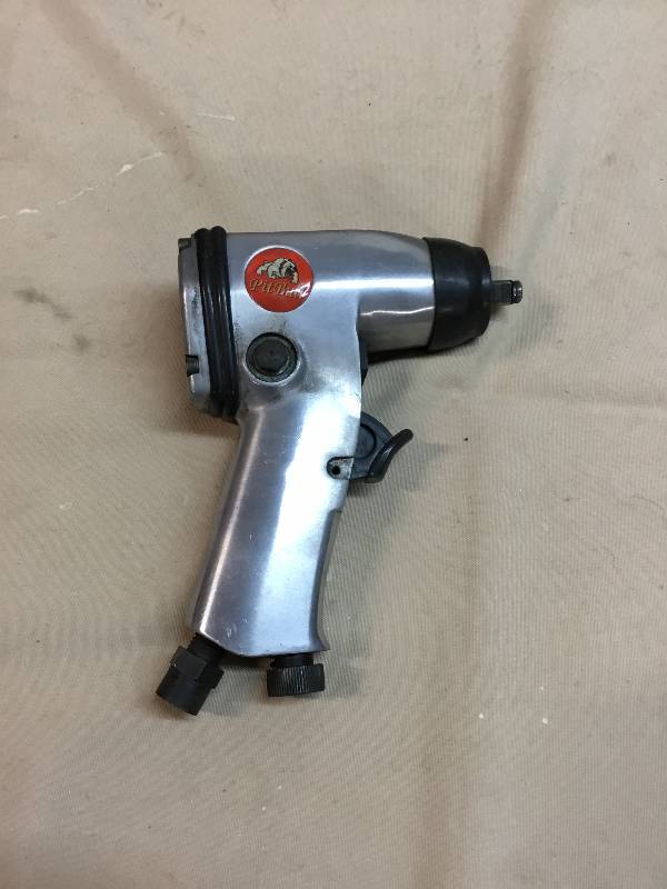 lot 7 image: 38th Air Impact Wrench  - Pit Bull