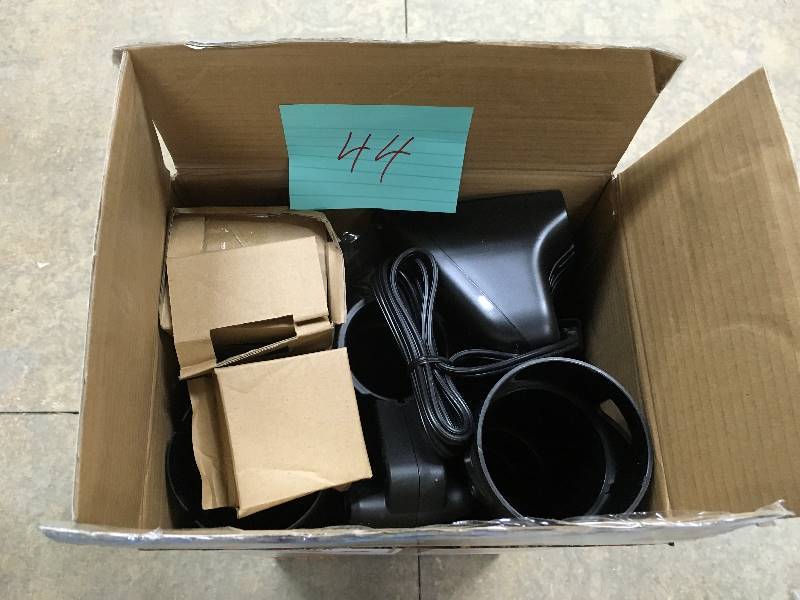 Black & Decker 40V Max Cordless Lithium-Ion Handheld mulcher Blower Vac Open Box not used