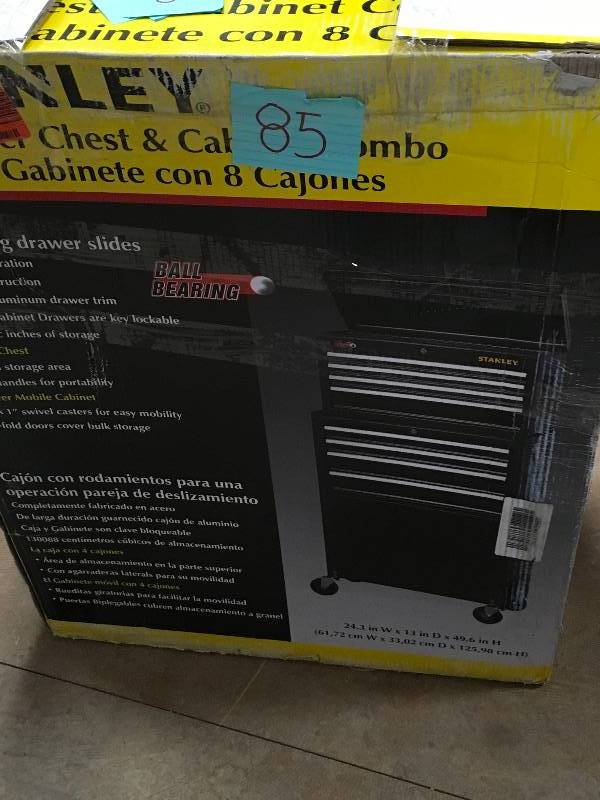 Stanley Tool Chest and Cabinet Combo 8 drawers 24 in not used