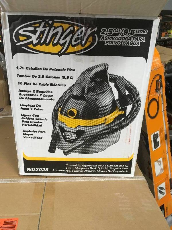 Stinger 2.5 Gall WetDry Vac Open box in working coondition