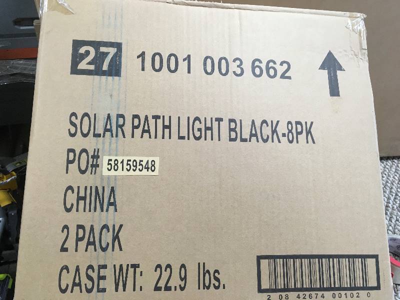 Hampton Bay LED Solar Pathway Lights 8-Pack new