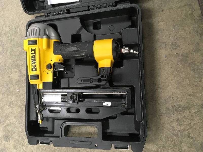 DeWalt Pneumatic 16-Gage 2-12 in. Nailier  in like new condition