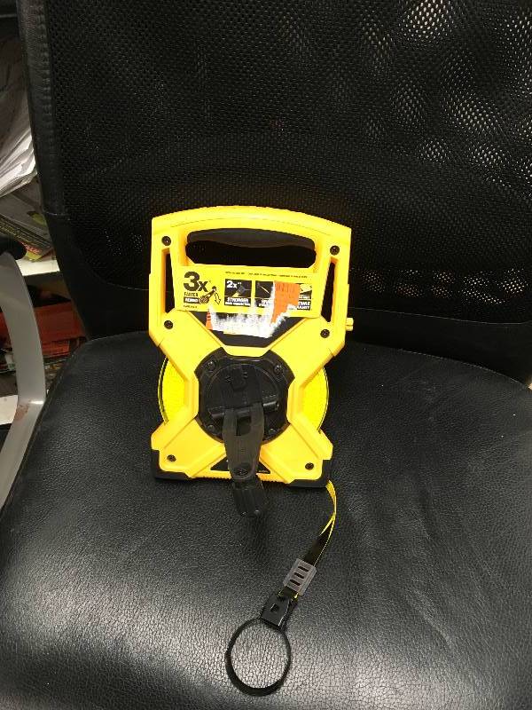 DeWalt 100 ft. Measuring Tape
