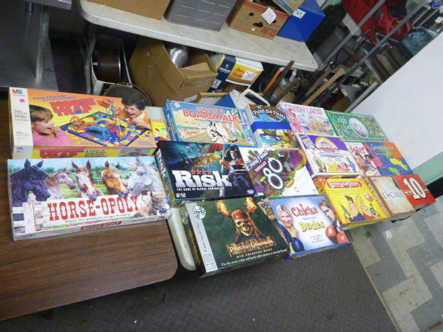 lot 79 image: 15 Various Board Games
