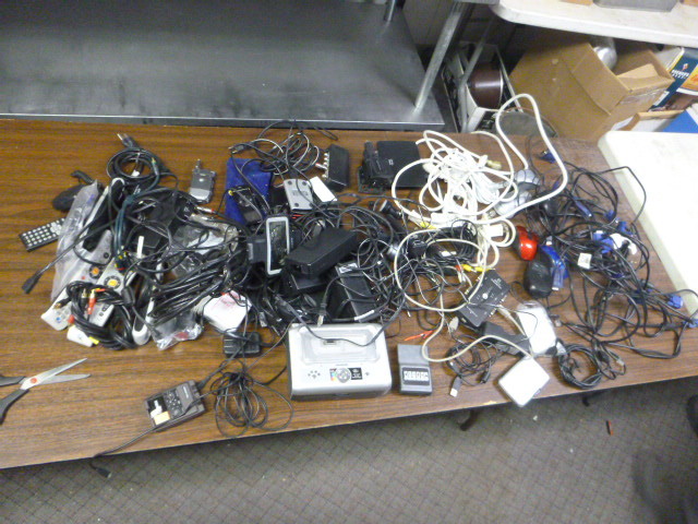 lot 84 image: Miscellaneous AudioVideo Wiring