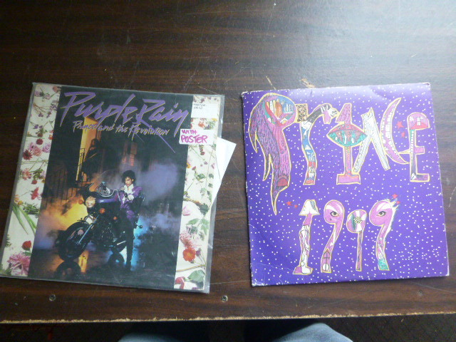 lot 113 image: Prince Albums