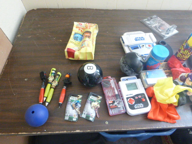 lot 131 image: Miscellaneous Toys
