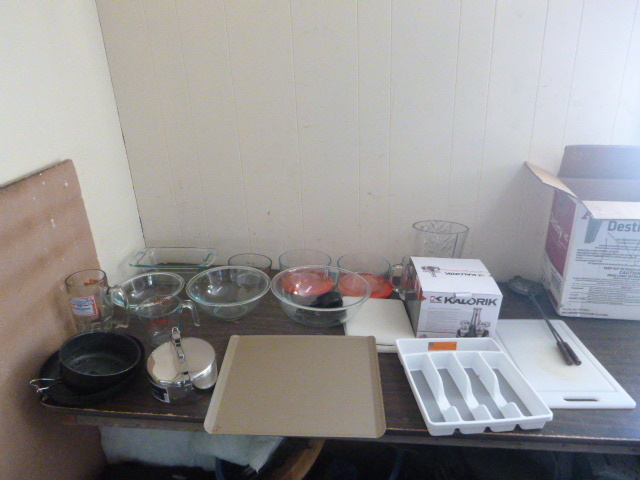 lot 141 image: Miscellaneous Kitchen Items