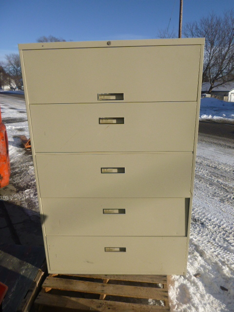 lot 152 image: 5 Drawer File Cabinet