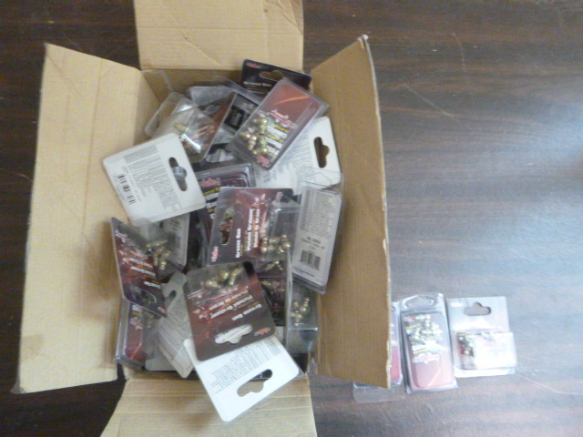 lot 159 image: Box of Grease Zerts