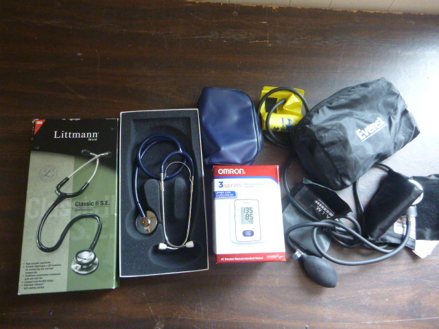 lot 167 image: Blood Pressure Kits