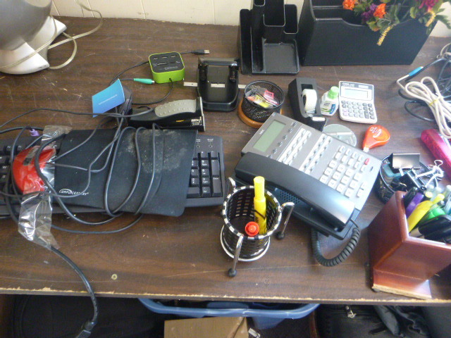 lot 183 image: Miscellaneous Office Supplies