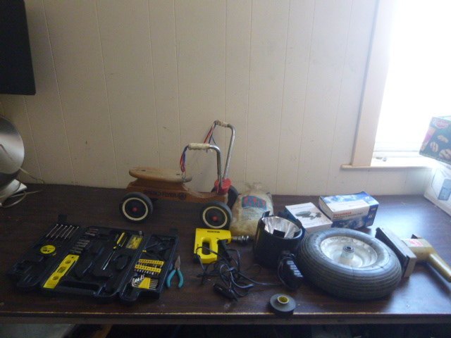 lot 191 image: Miscellaneous Garage Items