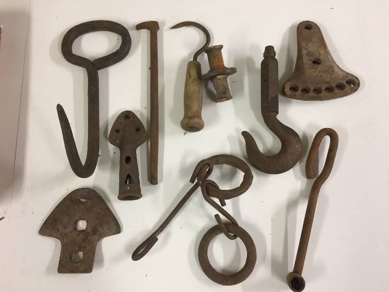 lot 88 image: Antique Vintage Tools - Hooks