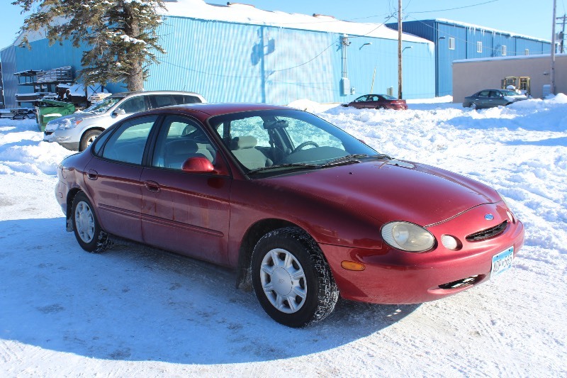 1997 Ford Taurus GL