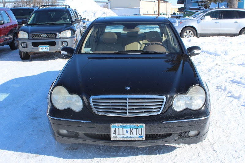 lot 2133 image: 2002 Mercedes-Benz C Class C240