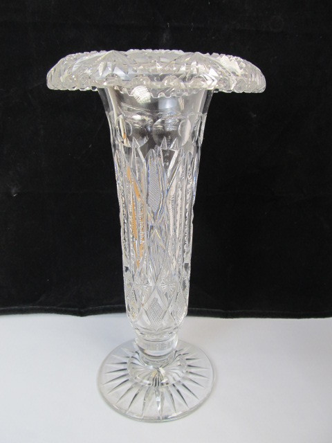 lot 11 image: LARGE Antique American Brilliant Period Cut Crystal Vase