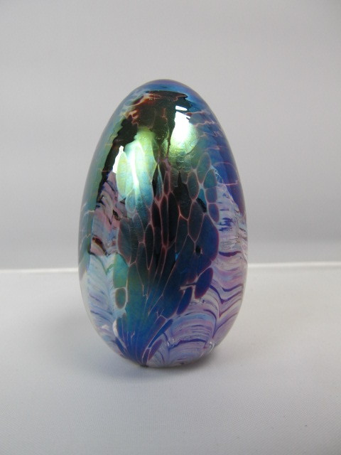 lot 28 image: Iridescent MOUNT ST. HELENS Glass Paperweight