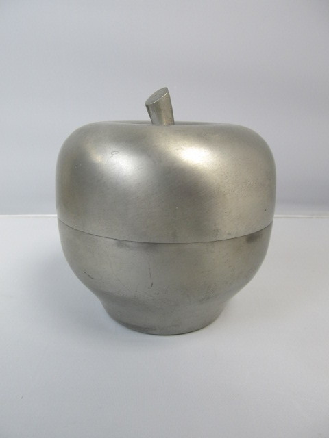 lot 31 image: Vintage Figural Pewter Apple Shot Glass Caddy