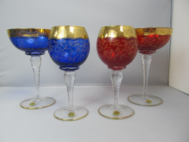 lot 57 image: &nbspVintage Italian 24K Gold Decorated Wine Goblets