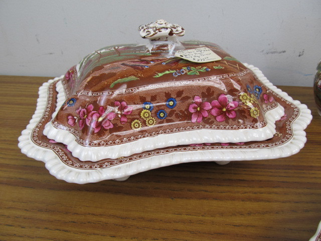 lot 102 image: Large Lot of Antique Copeland Spode Serving Pieces