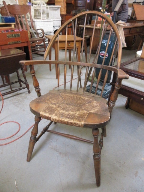lot 921 image: WINDSOR CHAIR WITH RUSH SEAT