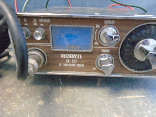CB Transceiver Delux