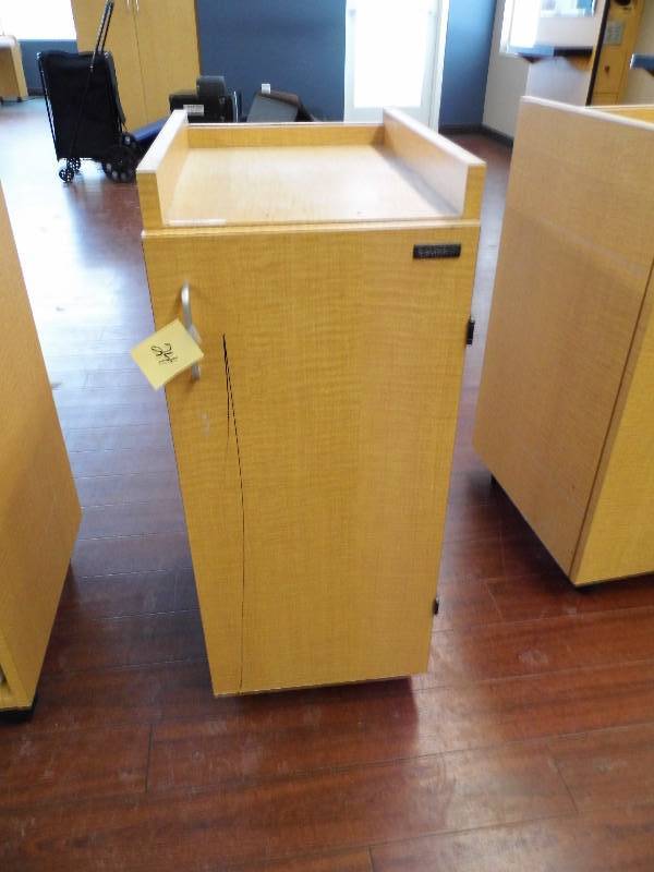 Cart w drawers
