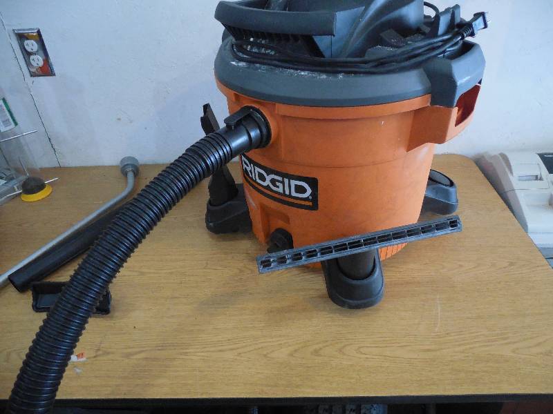 lot 48 image: RIDGID 12 Gal. 5.0-Peak HP Wet Dry Vac