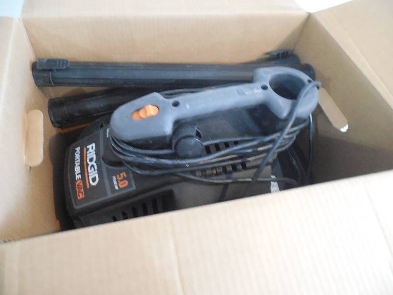 lot 7 image: RIDGID 4 Gal. 5.0-Peak HP Portable Wet Dry Vac