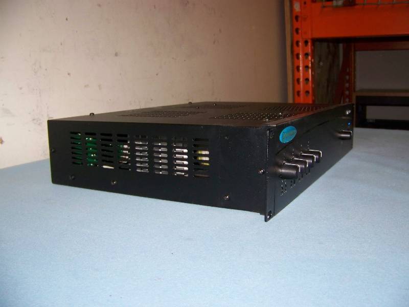 lot 45 image: Crown, 4-Channel, 160W, CommercialProfessional, Power Amplifier  Amp  Mixer