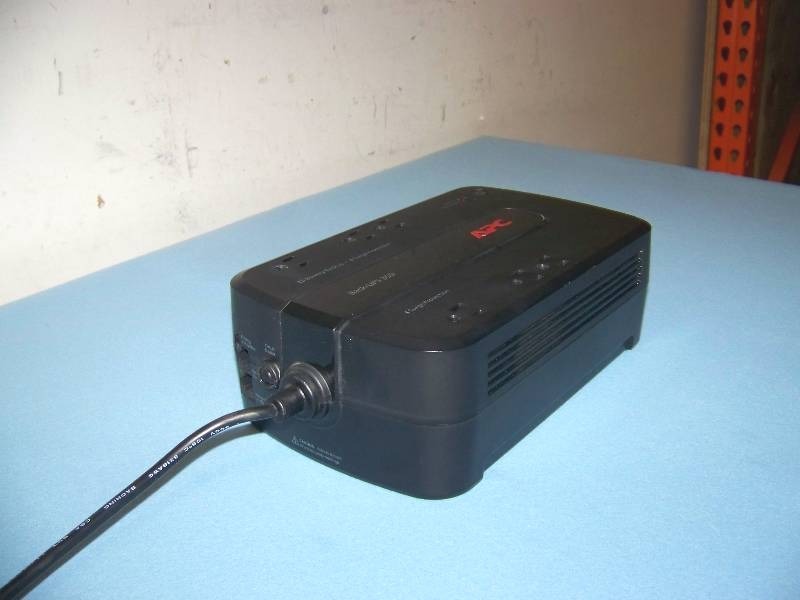 lot 52 image: APC, Back-UPS (Uninterruptable Power Supply) Battery Backup and Surge Protector
