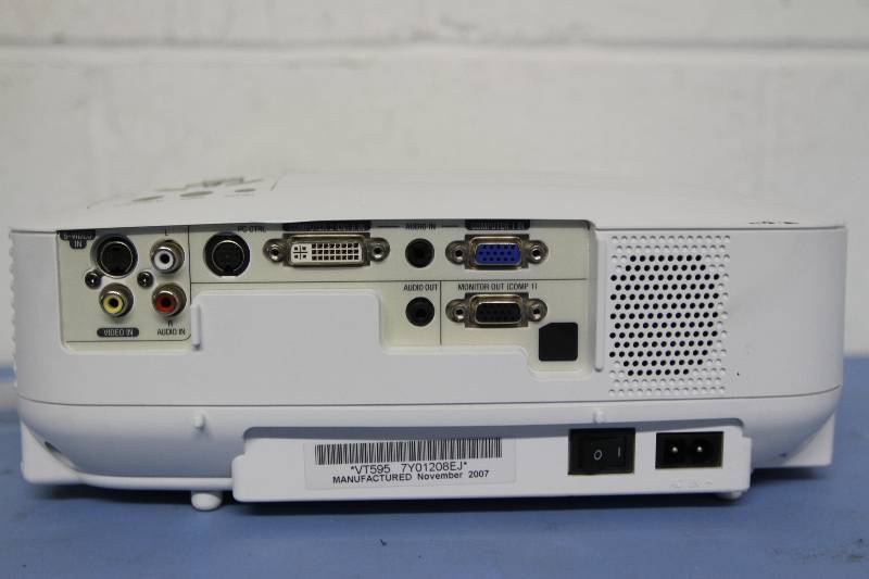 lot 96 image: NEC VT595 XGA Conference Room  HDTV Home Theater 3 LCD VideoComputer Projector