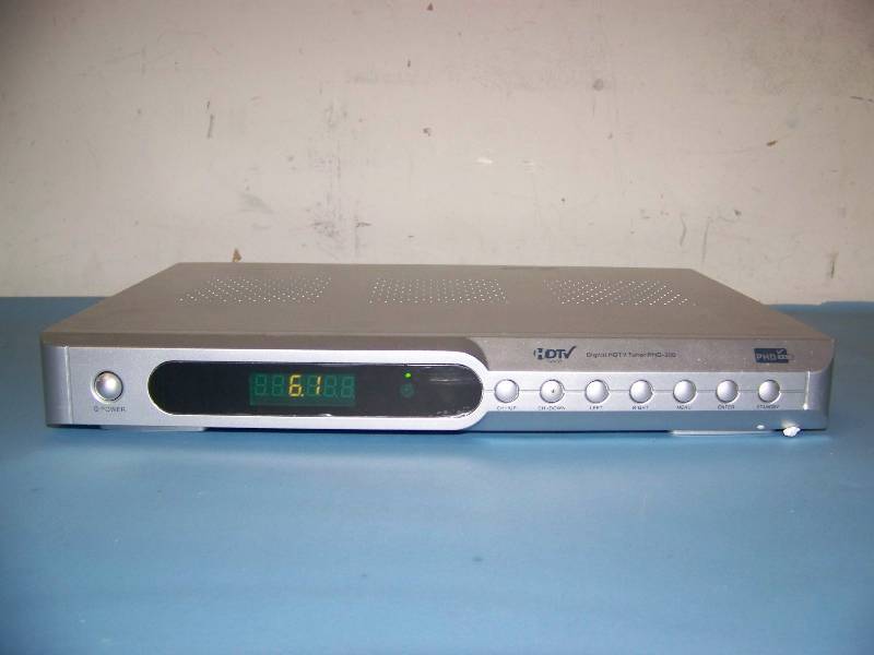 lot 86 image: HD Tuner  Receiver in Original Box