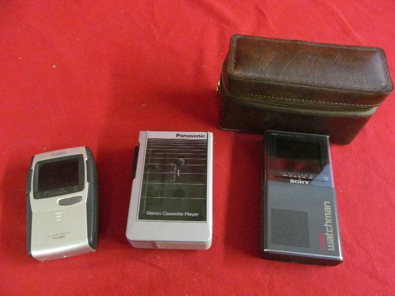 lot 18 image: LCD TVS, Stereo cassette players