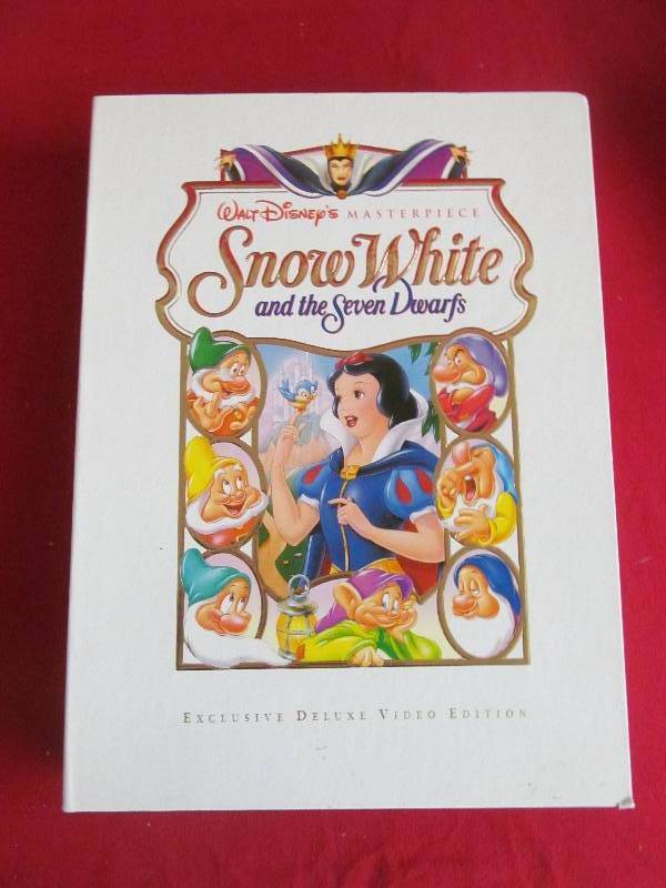 lot 99 image: Walt Disney VCR movies