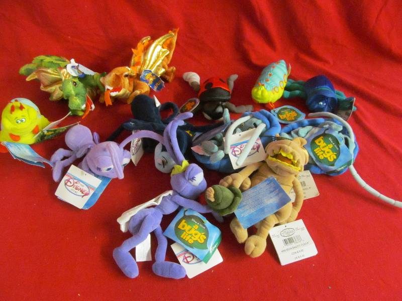 lot 110 image: plush toys