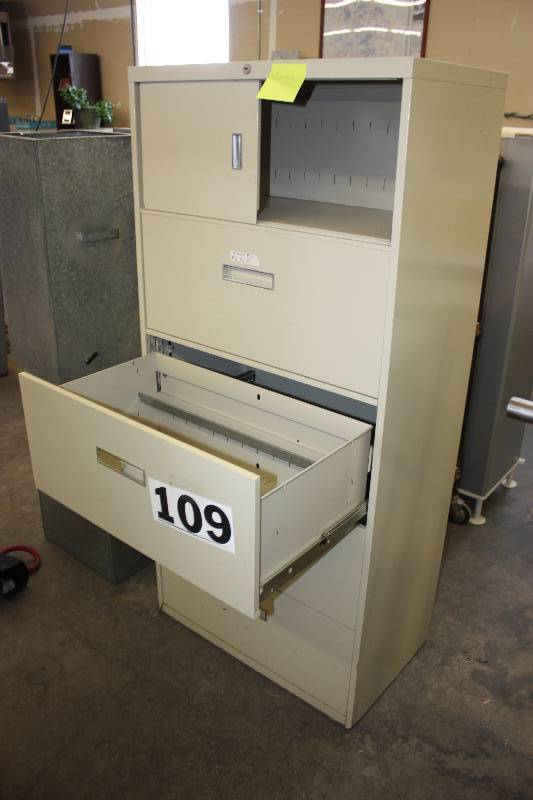 lot 109 image: Lateral 3 Drawer File Cabinet