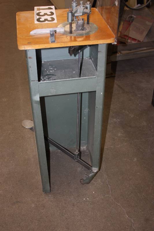 lot 133 image: Corner Rounder
