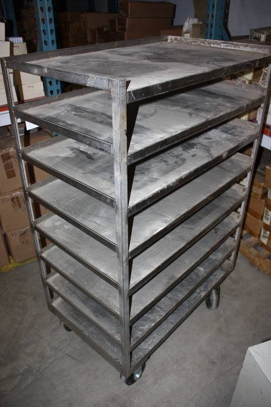 lot 119 image: Roling Rack