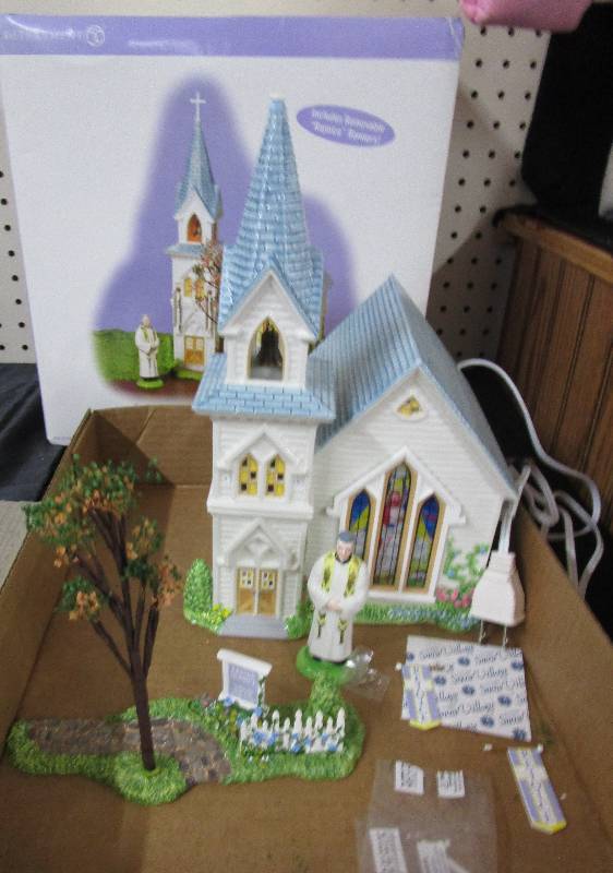 lot 3 image: Department 56