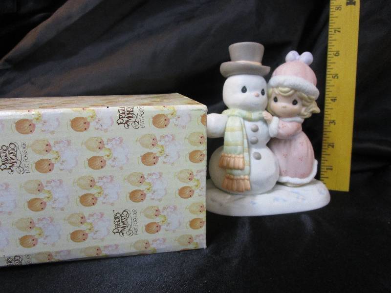 lot 22 image: Precious Moments