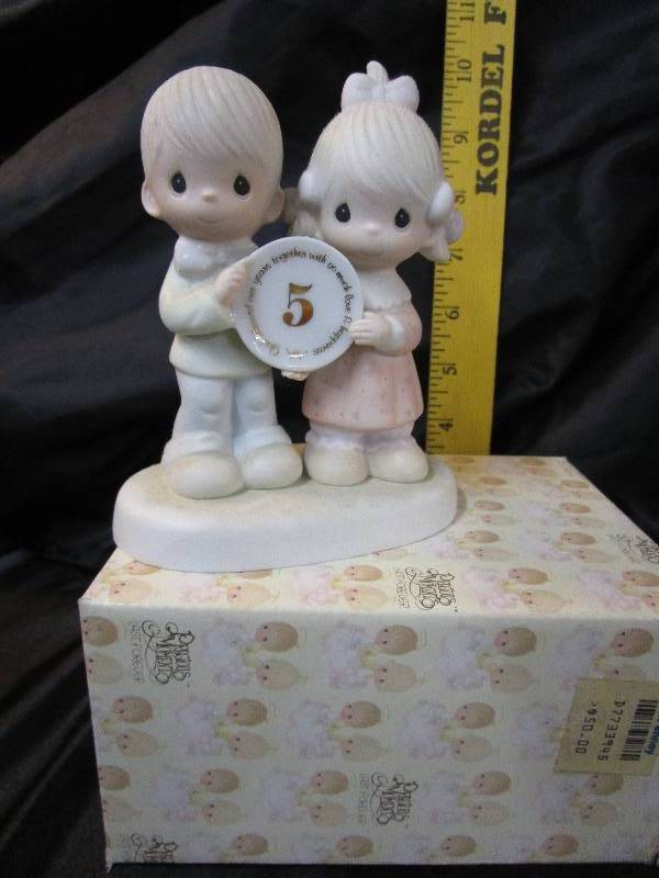 lot 24 image: Precious Moments